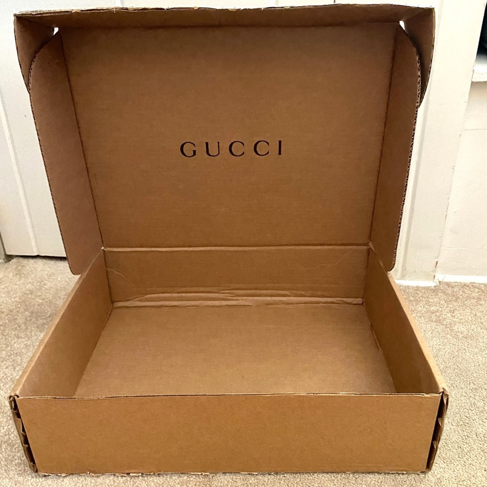 GUCCI shipping cardboard box brown big flat package for tote bag purse boots tan
